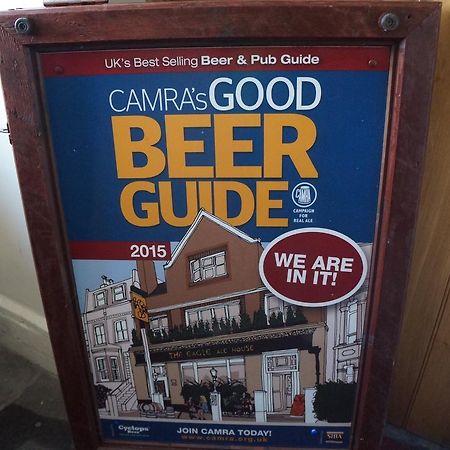 Готель Kings Head Capel Hendre Екстер'єр фото